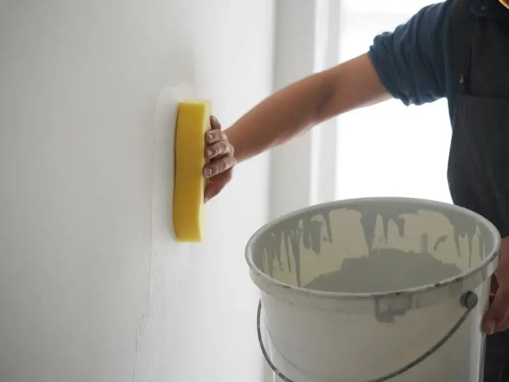 Podłoga na legarach czy wylewka? Porównanie, koszty i wybór eksperta