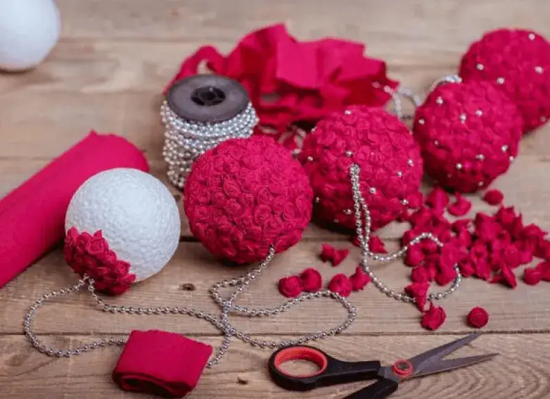 Ozdoby ze styropianu jak zrobić – proste i efektowne projekty DIY