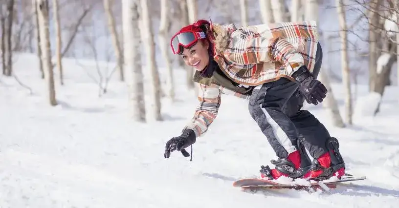 Jaka kurtka na snowboard: uniknij błędów przy wyborze idealnej kurtki