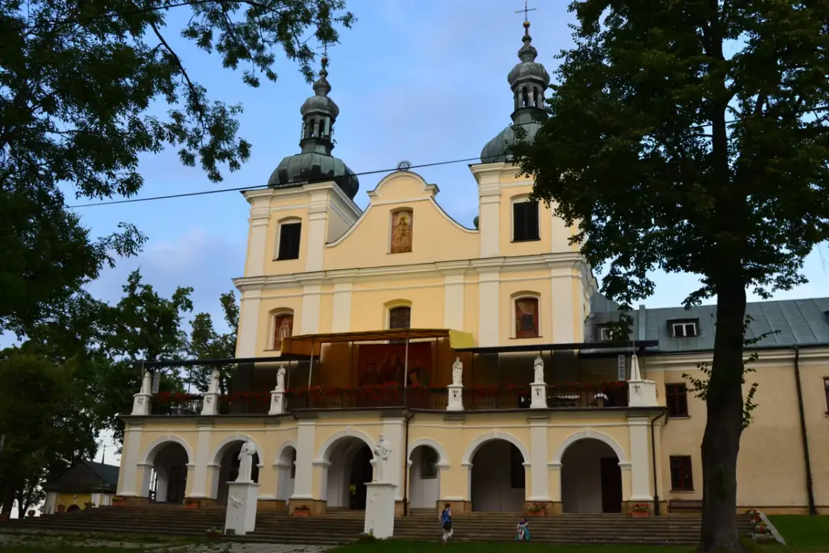 Kalwaria Pacławska: Odkryj sekrety "Jerozolimy Wschodu" i Pogórza