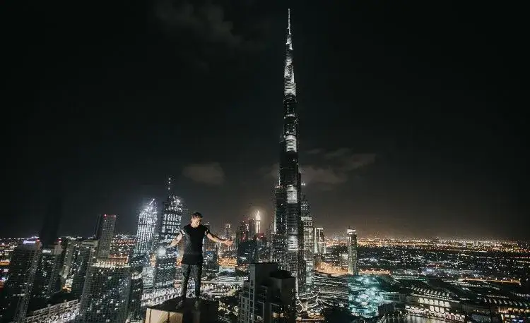 Ile pięter ma najwyższy budynek świata? Zaskakujące fakty o Burdż Chalifa