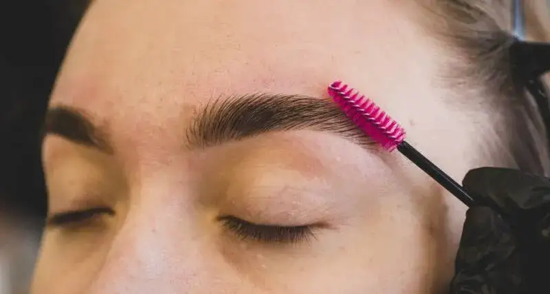 Henna pudrowa: Ile kosztuje i czy warto? Pełny przewodnik cen.