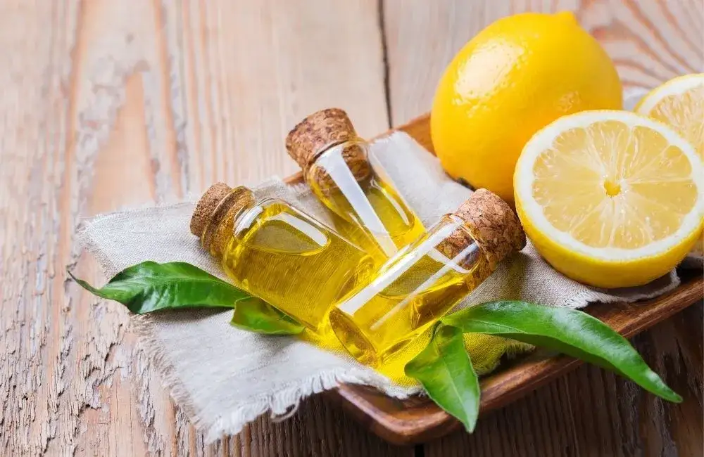 Jak zrobić olejek cytrynowy w domu - prosty przepis krok po kroku