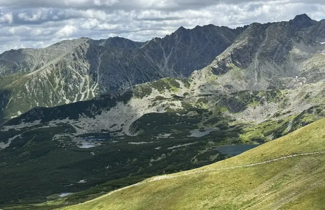 Trasa Goryczkowa: Czy to najpiękniejszy szlak w polskich Tatrach?