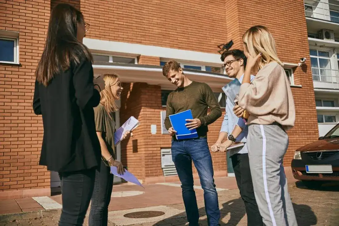 Liceum dla dorosłych a staż pracy: 4 lata więcej do urlopu?