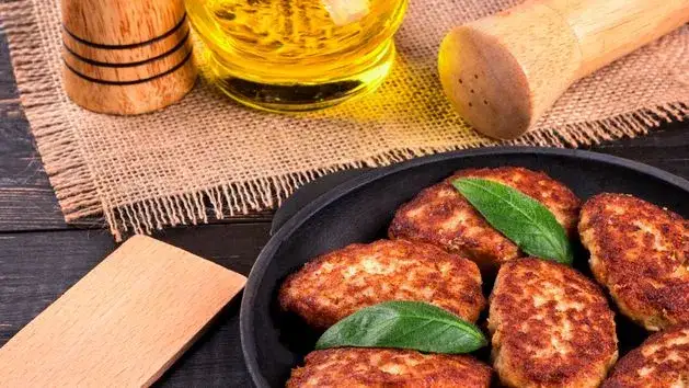 Impreza w stylu lat 80: menu pełne nostalgicznych smaków