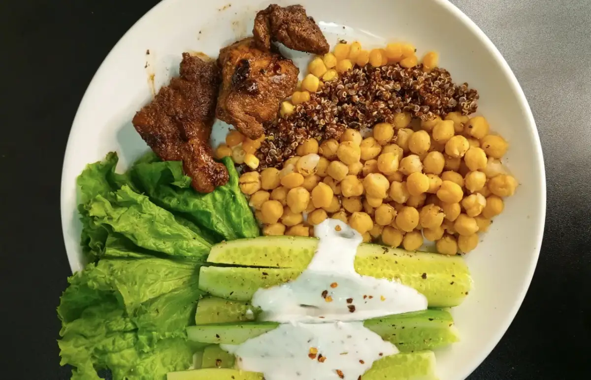 Jak zorganizować posiłki regeneracyjne dla pracowników w firmie krok po kroku?