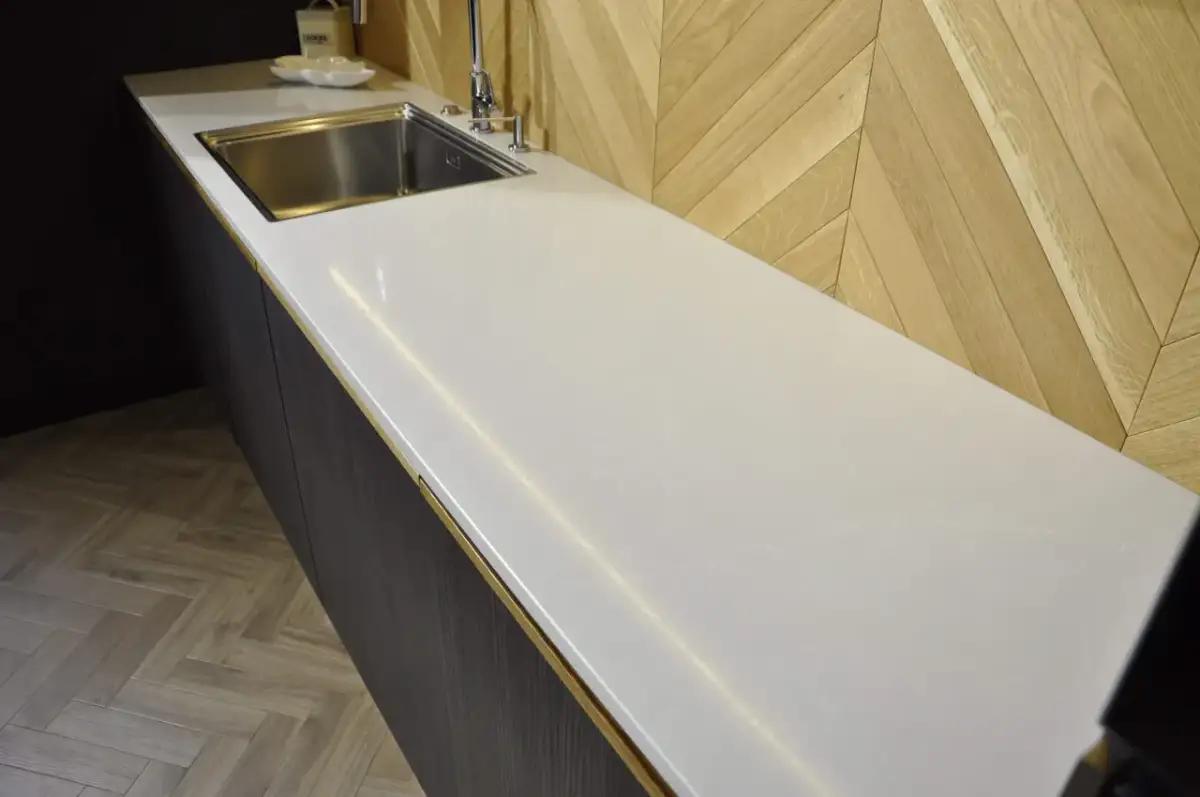 Ile kosztuje blat z konglomeratu? Poznaj ukryte koszty i ceny