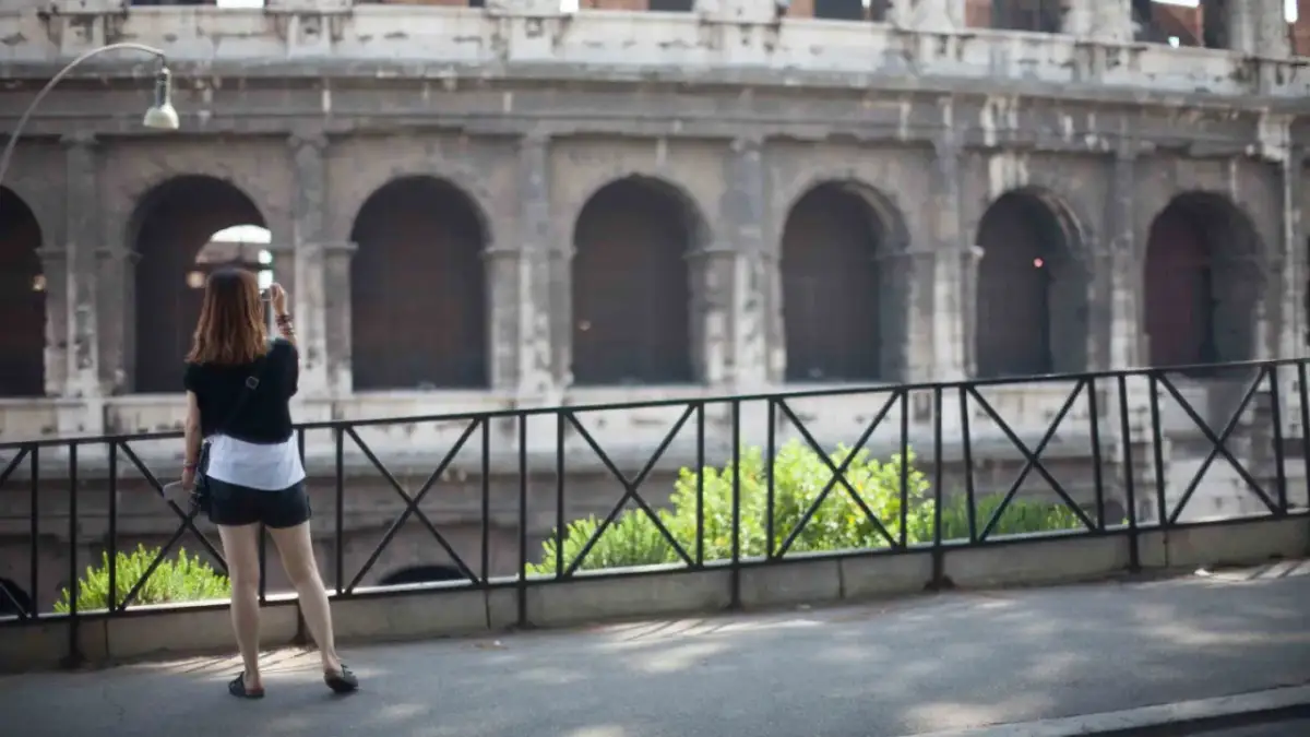 Jak dojechać z lotniska Lizbona do centrum - najlepsze opcje transportu