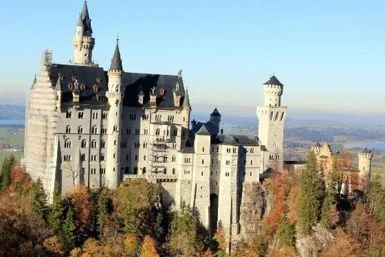 Zamek w Bawarii Neuschwanstein: Tajemnice, które musisz poznać