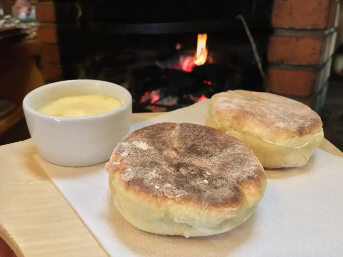 Ustrzyki Górne: Co zjeść i gdzie? Przewodnik po smakach Bieszczad