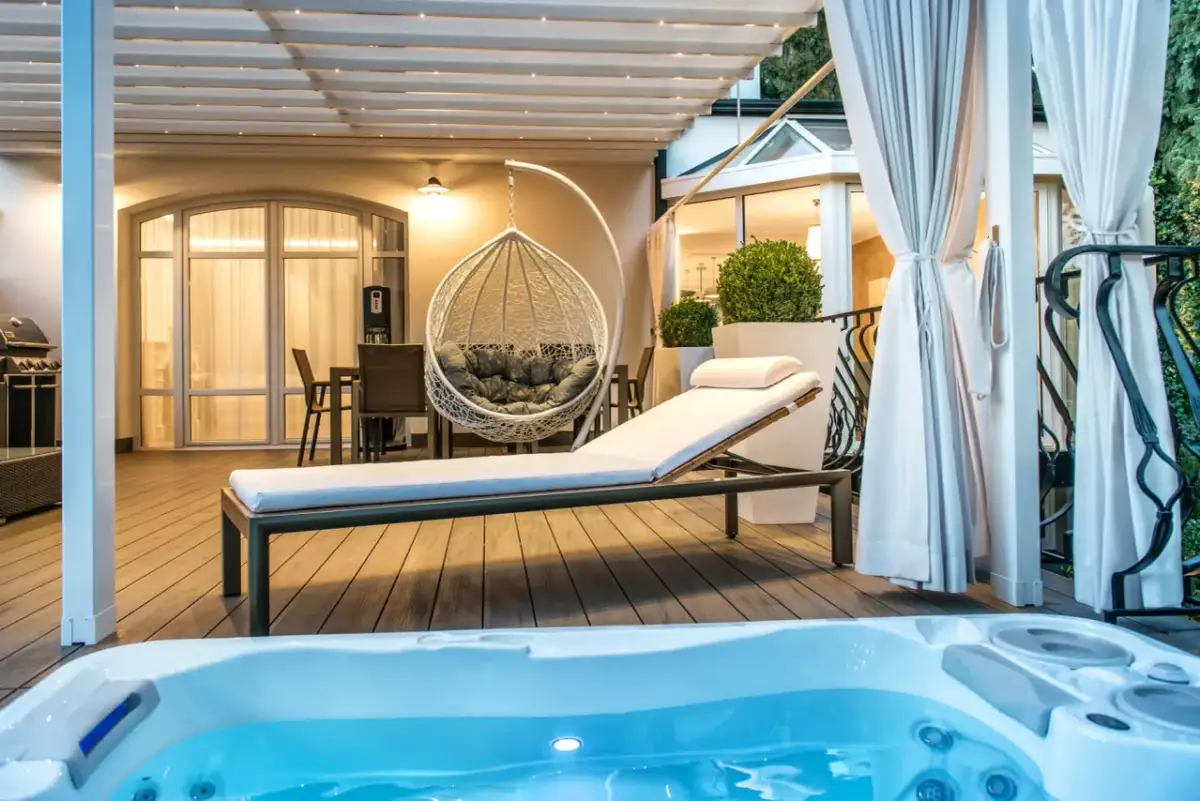 Domowe SPA: Basen, wanna spa, jacuzzi Jak wybrać idealne?