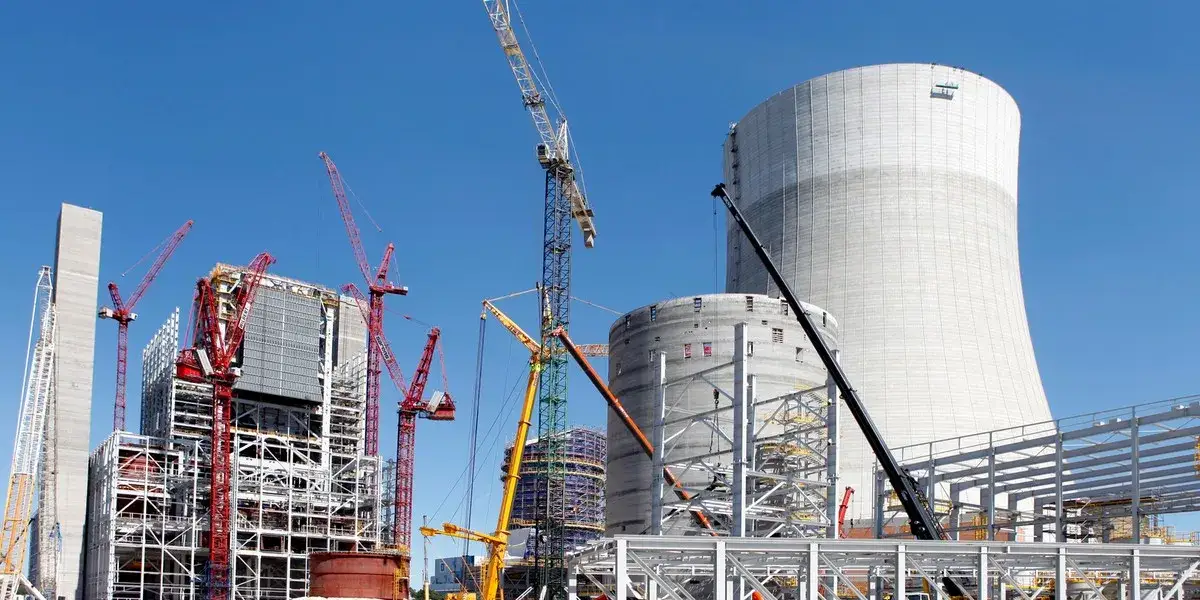 Jaworzno 910 MW: Kluczowa inwestycja z awariami i sporami. Analiza.