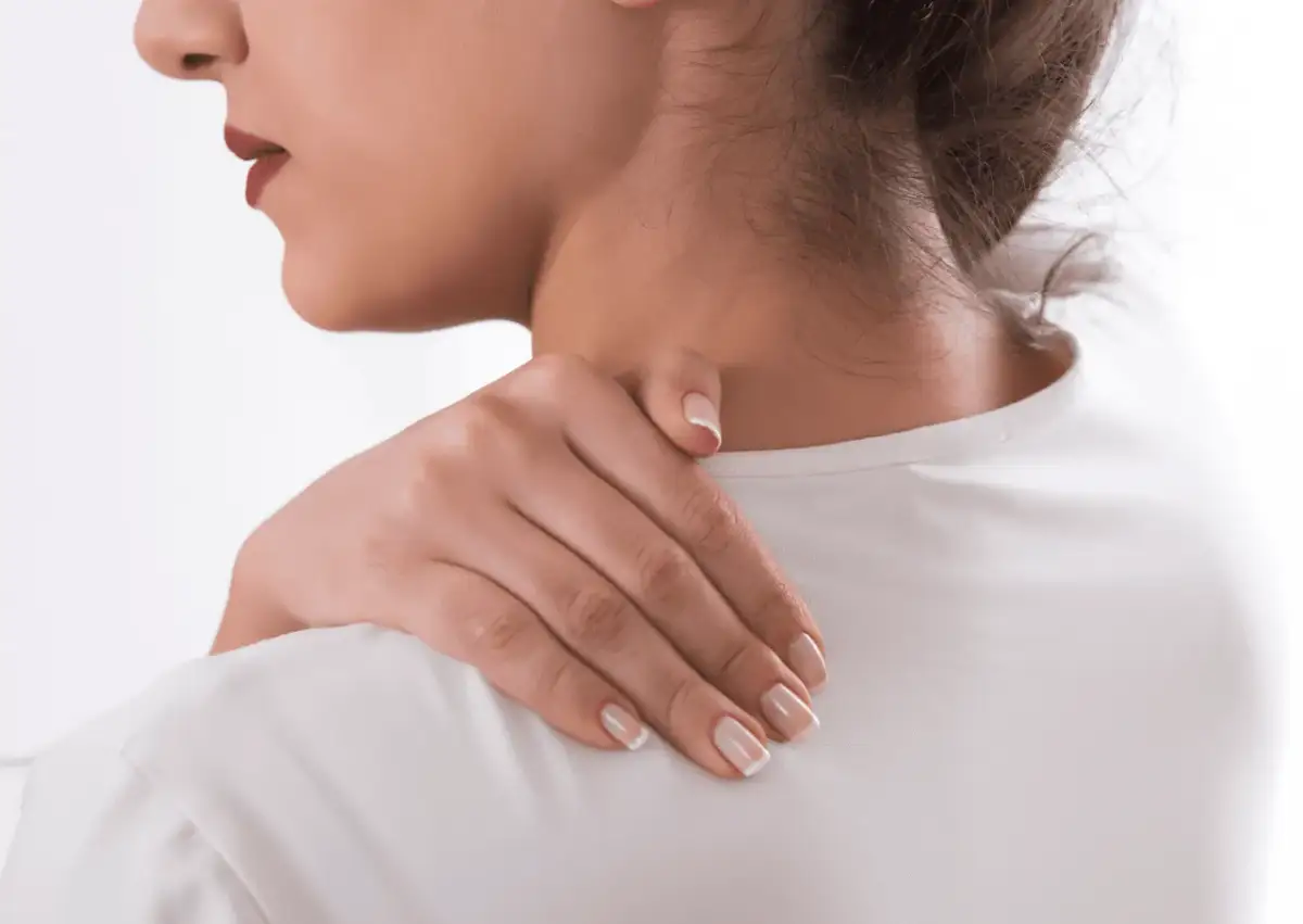Rwa szyjna objawy: Rozpoznaj ból i uniknij poważnych komplikacji
