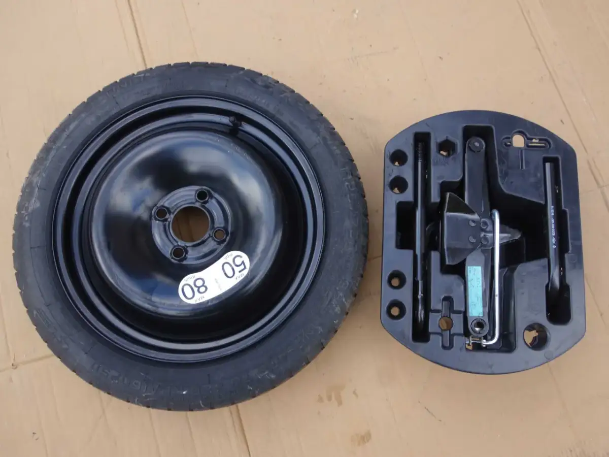 Renault Clio 4 koło zapasowe: Gdzie jest i jak je wyjąć?