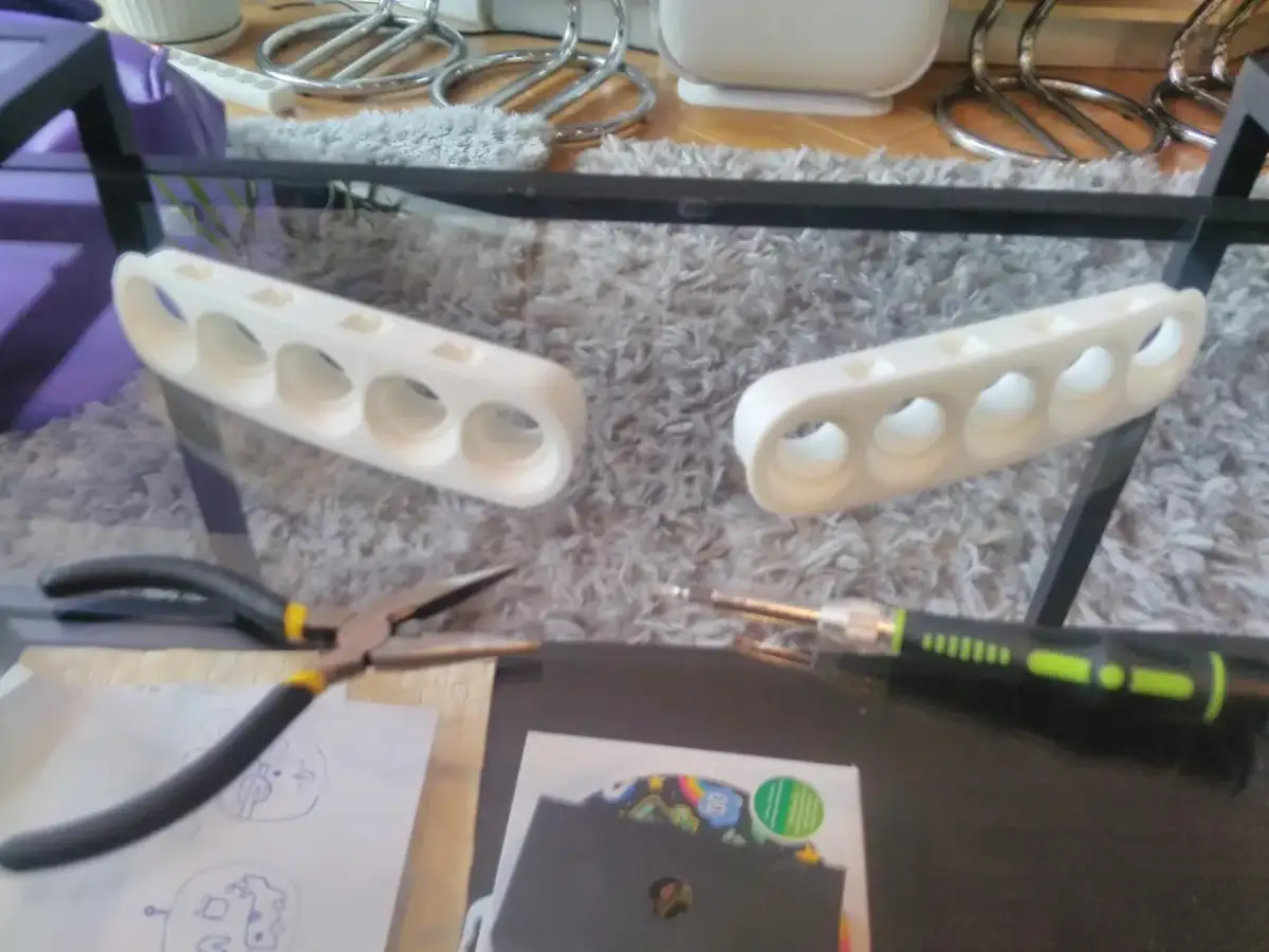 Czym ciąć styropian XPS? Idealne krawędzie bez bałaganu!