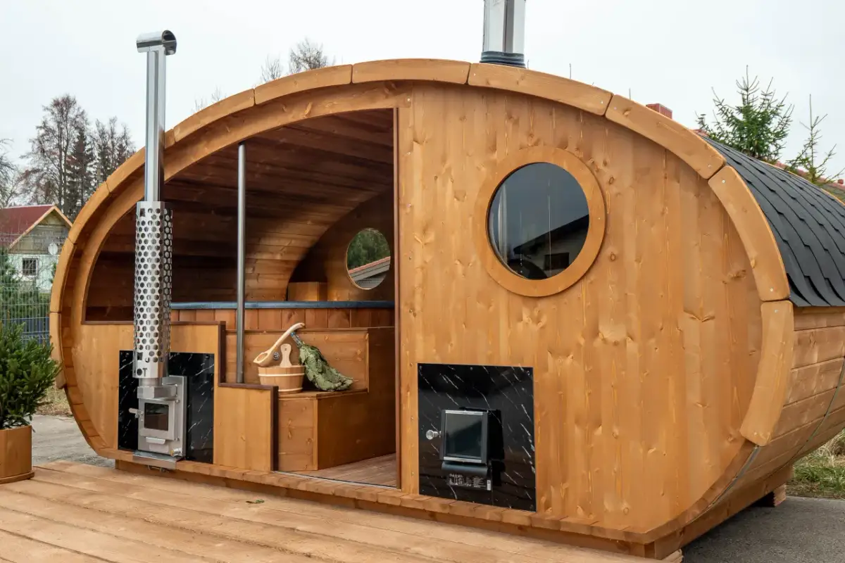 SPA w ogrodzie: Jak je stworzyć i ile to kosztuje?