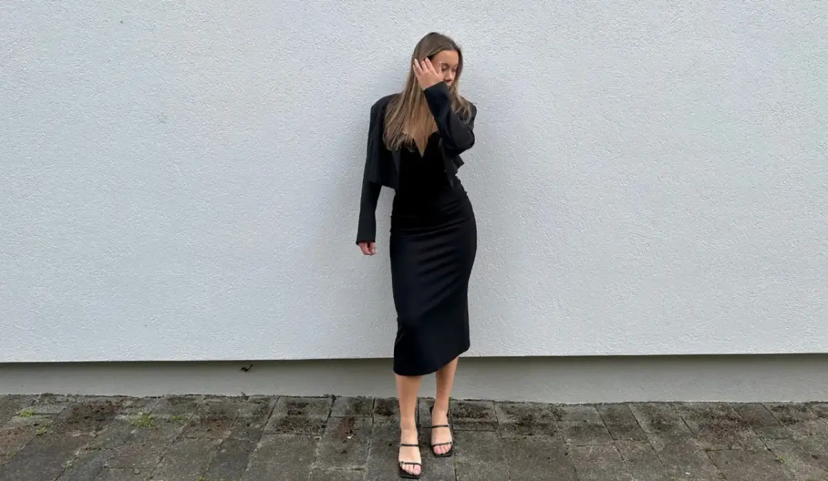 Jak ubrać się na koncert muzyki filmowej, aby wyglądać elegancko i komfortowo