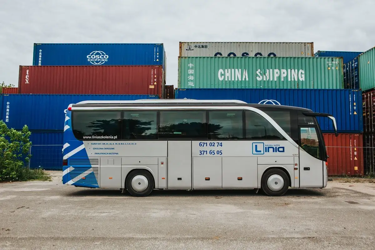 Ile kosztuje prawo jazdy kategorii D? Zobacz, na co zwrócić uwagę!