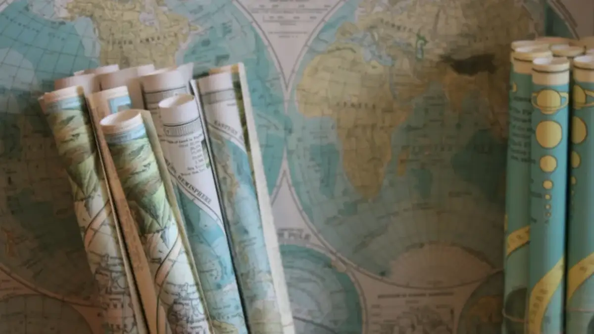 Geodeta: Jak nim zostać? Studia, uprawnienia, zarobki w Polsce