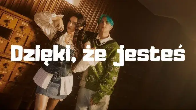 „Jak słodko-kwaśne żelki”? Tekst piosenki Lanberry & Tribbs i znaczenie