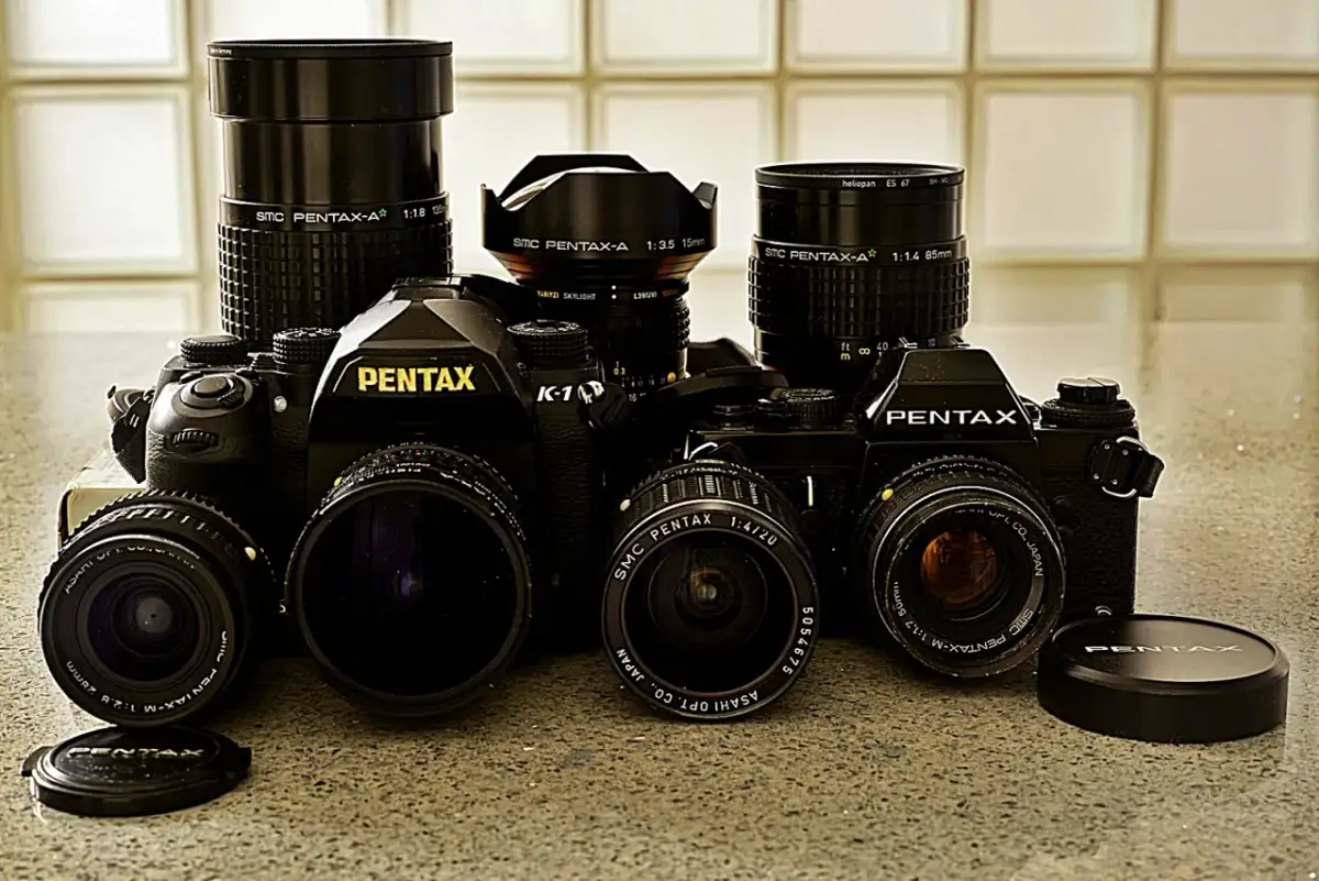 Najlepsze obiektywy do Pentax K-5, które poprawią Twoje zdjęcia