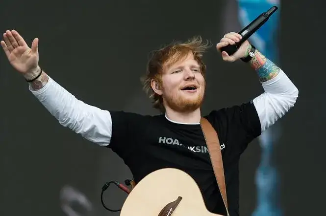 Ile zarabia Ed Sheeran za koncert? Zaskakujące fakty o jego dochodach