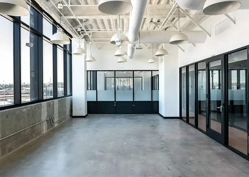 Ile kosztuje budowa 1m2 biurowca? Wszystkie czynniki i ceny w Polsce