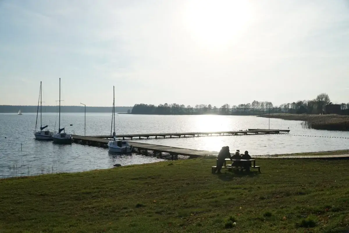 Jezioro Kałębie: Odkryj piękno i atrakcje tego malowniczego miejsca