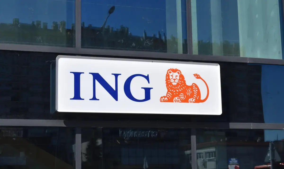 Logo ING z lwem. Szukasz informacji o tym, jakie oprocentowanie lokat ING? Sprawdź ofertę banku.