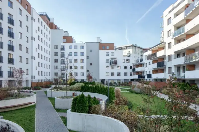 Osiedle w Warszawie jak osiedle: co musisz wiedzieć przed zakupem