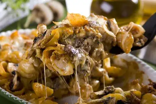 Mięso mielone i pieczarki: 20+ przepisów na pyszny obiad