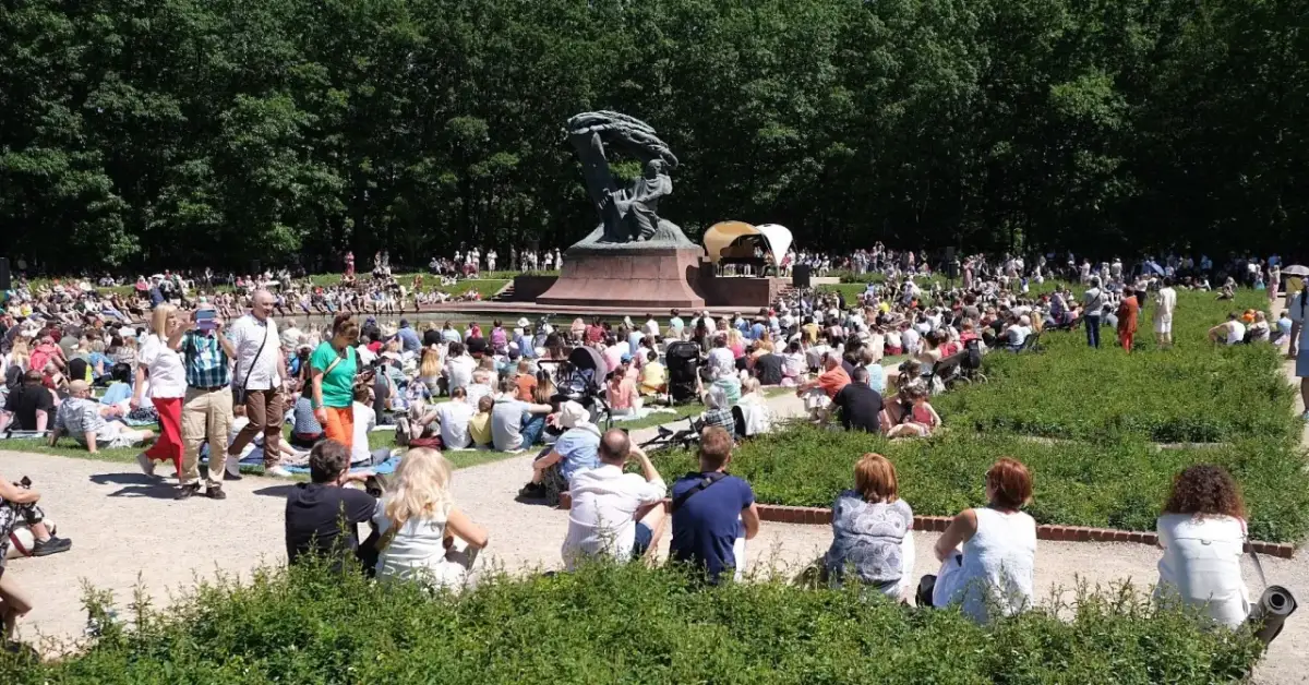 Ile trwa koncert chopinowski w Łazienkach? Sprawdź czas