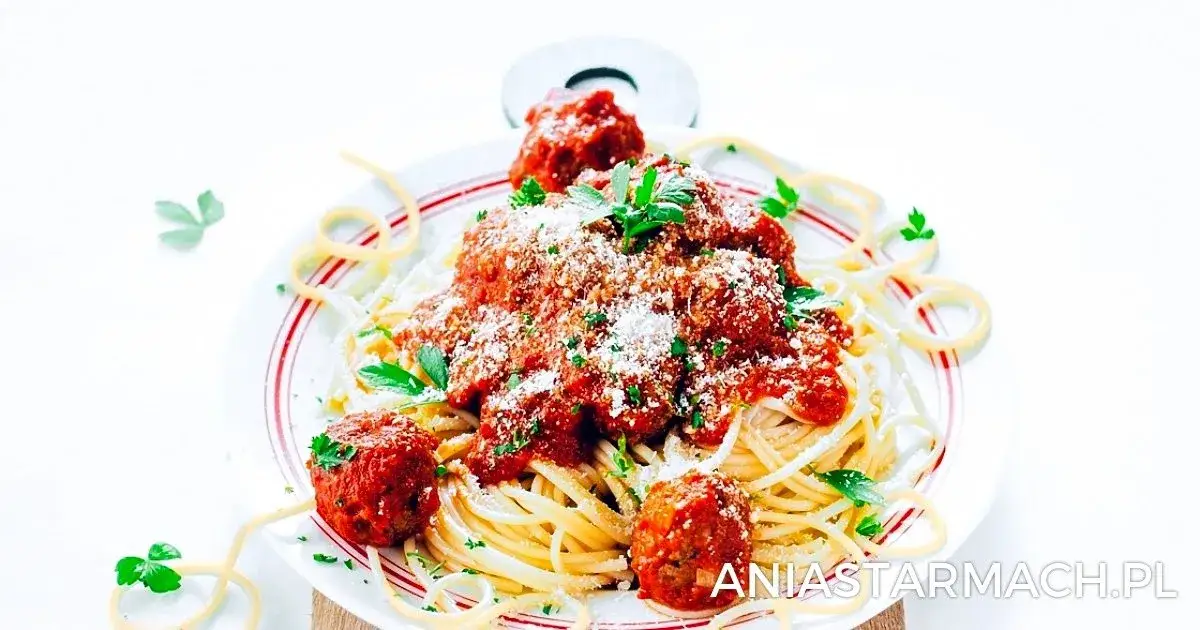 Sekretne spaghetti z pulpetami: przepis na pulpety, które się nie rozpadną