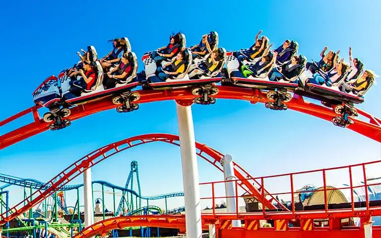 Ile kosztuje cała Energylandia? Poznaj wszystkie wydatki na wizytę.