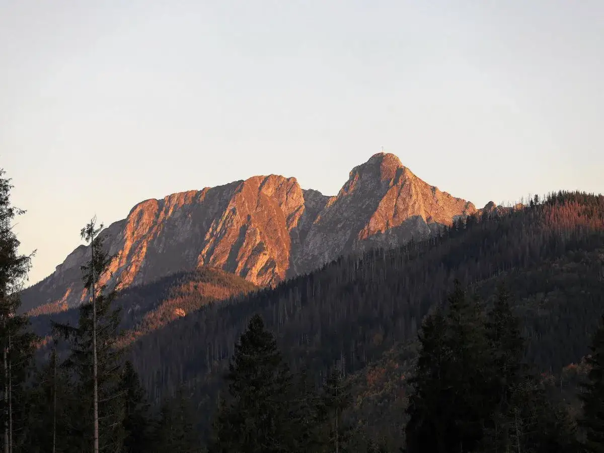 Giewont: Sekrety bezpiecznego wejścia. Uniknij błędów!