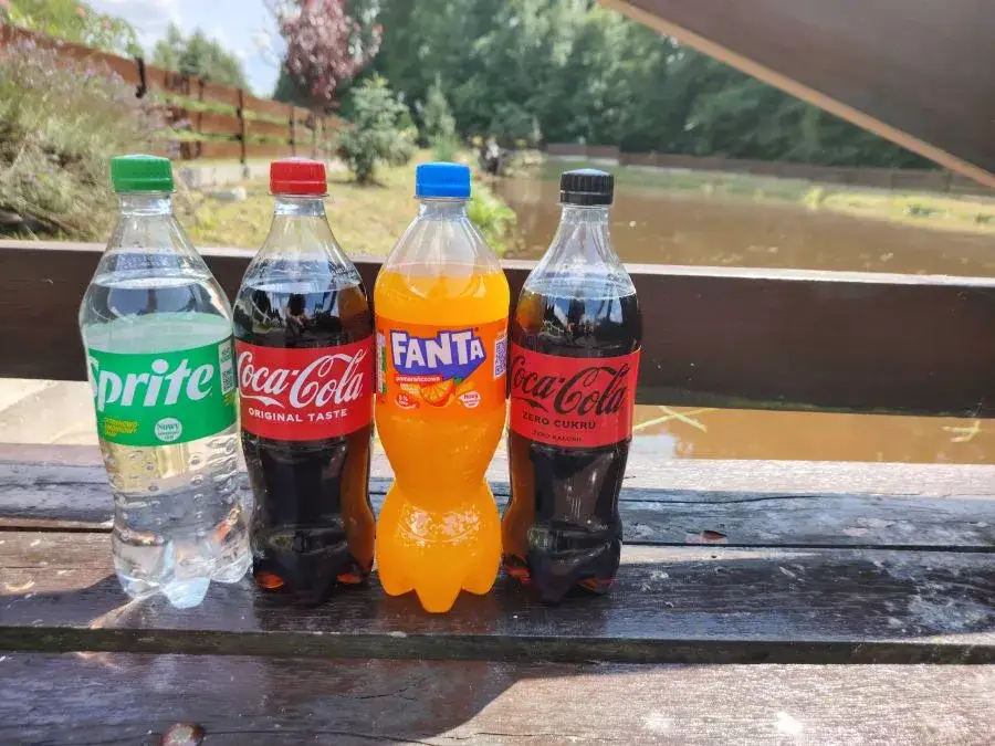 Tanie napoje na wesele: jak zaoszczędzić bez utraty jakości?