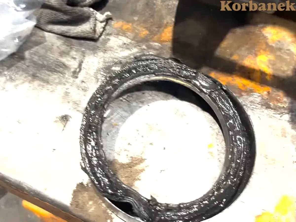 Motogodziny: Kiedy wymieniać olej w maszynach? Uniknij awarii!