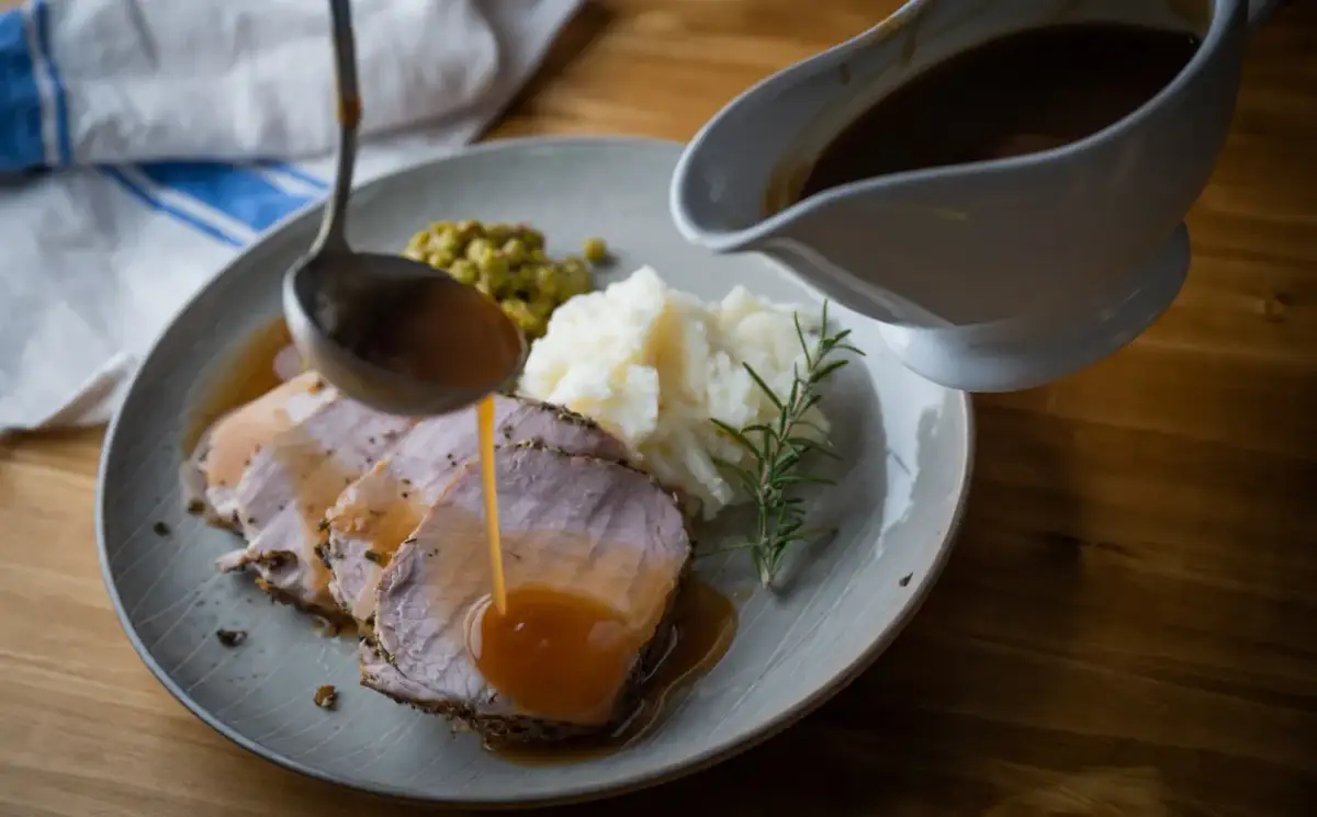 Jak zrobić sos z niczego – proste przepisy z tego, co masz w domu