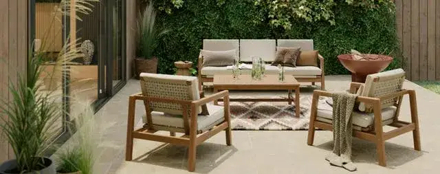 Urządzenie tarasu: inspiracje i porady. Stwórz wymarzoną oazę!