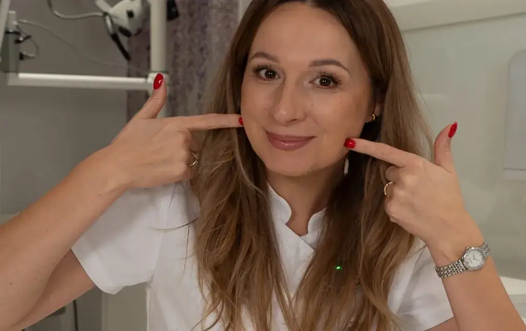 Zakażenie od zęba: Jakie objawy ogólnoustrojowe i co robić?