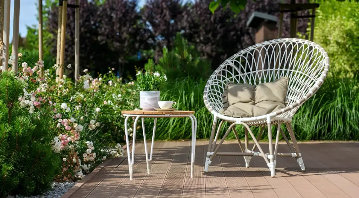 Co na podłogę na taras? Najlepsze materiały, które warto znać