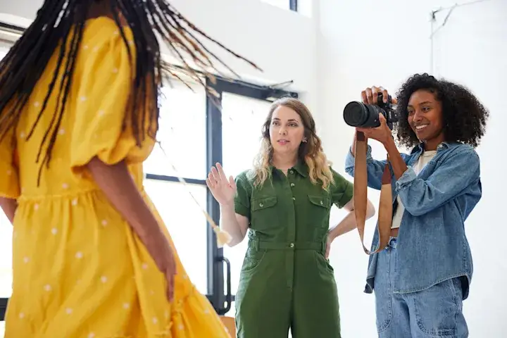 Ile zarabia fotograf amator? Sprawdź realne zarobki i porady