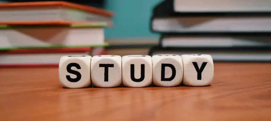 Kiedy rozpoczyna się rekrutacja na studia? Sprawdź ważne terminy!