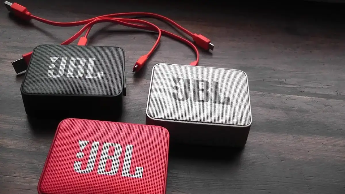 Jak sparować 2 głośniki JBL? Prosty przewodnik krok po kroku