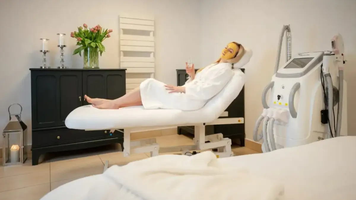 Jak się ubrać do spa w hotelu, by czuć się komfortowo i swobodnie