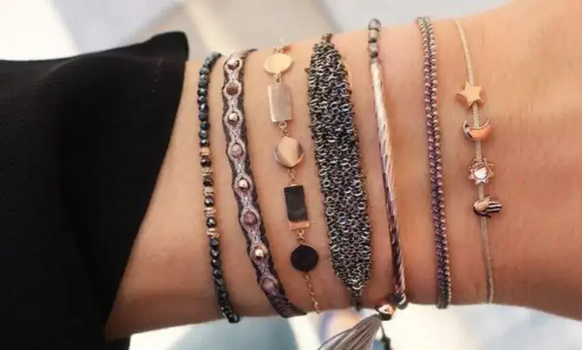 Jak zrobić modne bransoletki: proste techniki i inspiracje na każdą okazję