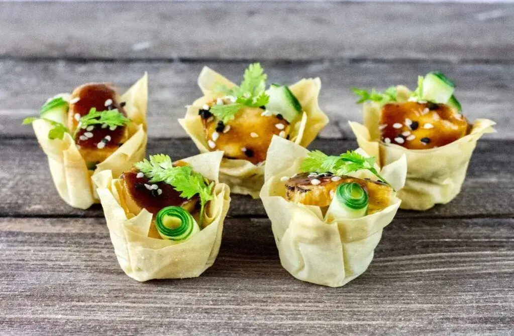 Pomysły na przystawki przed obiadem: Klasyka i trendy na Twój stół