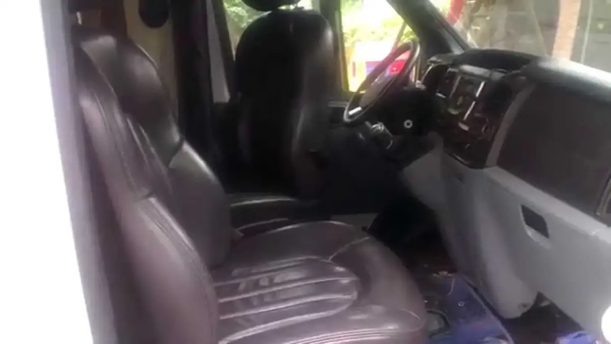 Skuteczna naprawa kajaka: PE, kompozyt, PVC. Zrób to sam!