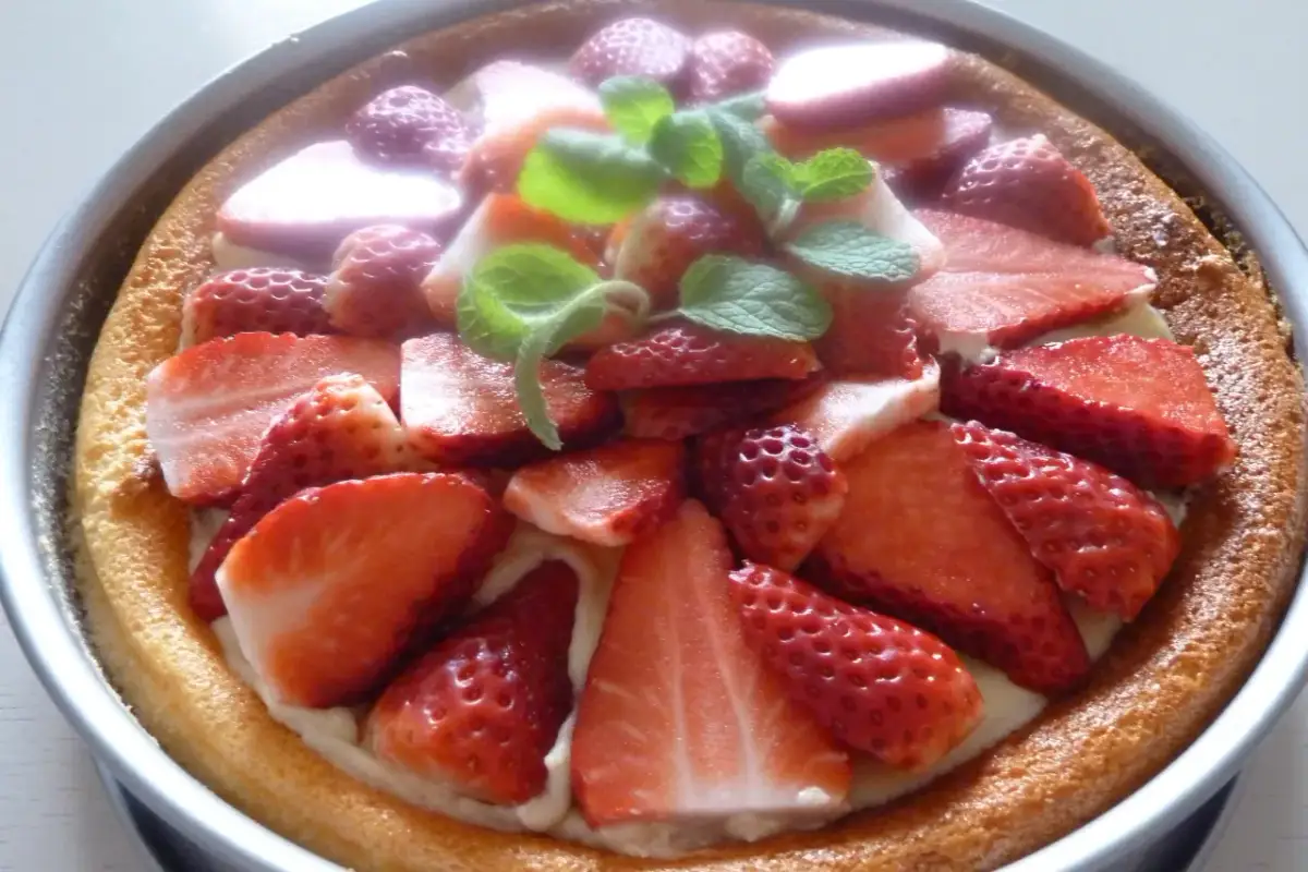 Sernik bez pęknięć? Ile piec i studzić, by był idealny!